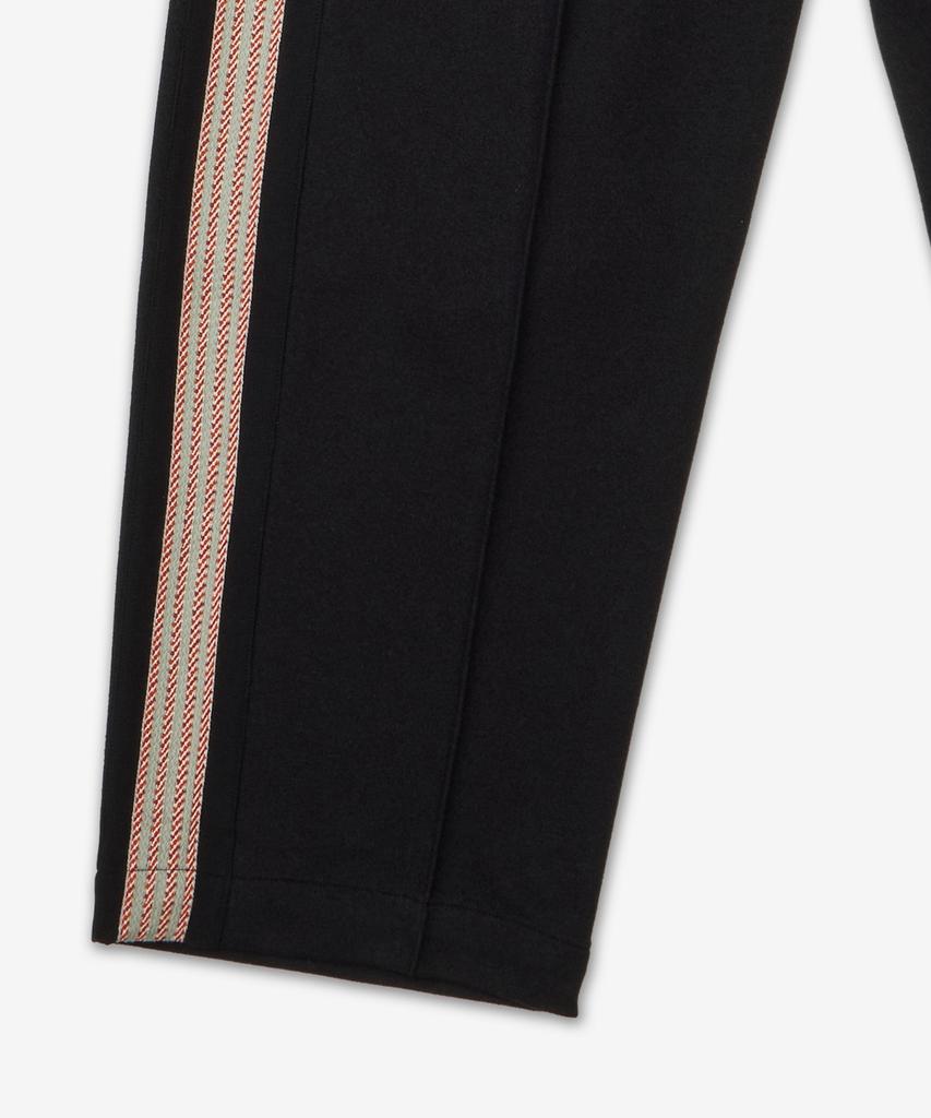 Saseukwachipaebeuligseu Max Track Pants - Black / 25Sspa900403
