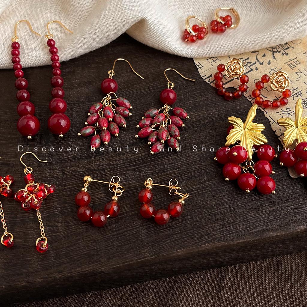 Retro Red Agate Tassel Earrings: Luxurious Chinese Court Style