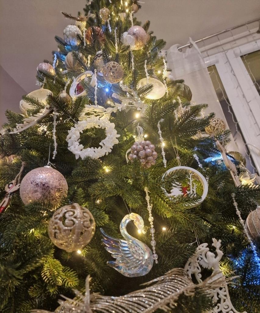 Artificial Christmas Tree 100% Pe Nobiles Fir 2D Small Like A Natural Living Tree