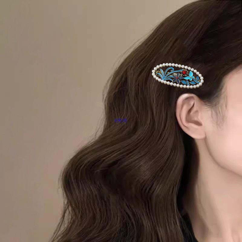 Elegant Retro Pearl Flower Hair Clip - Women's Luxury Headdress Hairpin