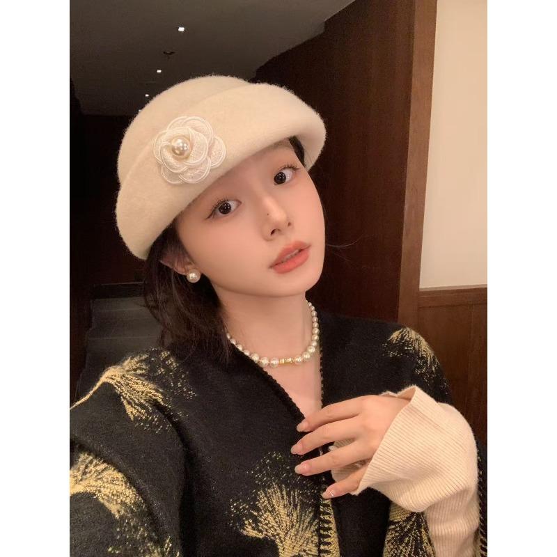 French Wool White Top Hat for Women In Autumn and Winter Hepburn Style Elegant Pearl Gold Hat Women's Beret Makes The Face Smaller