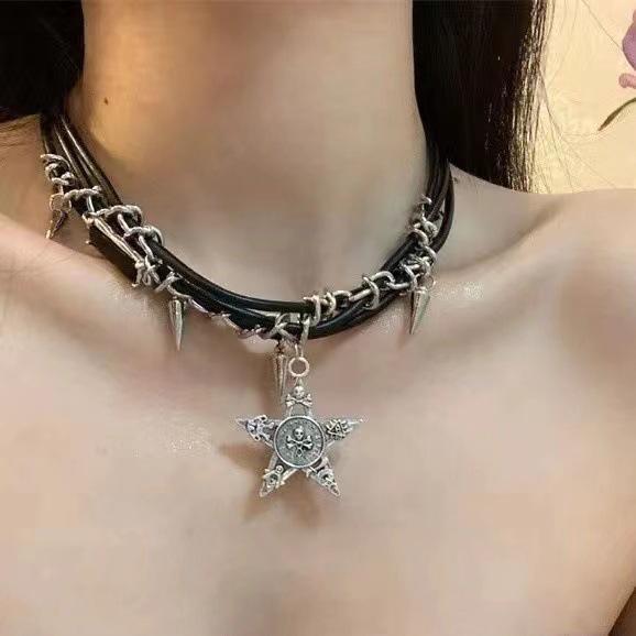 Punk Style Hip-Hop Choker Necklace for Men - High-End Clavicle Chain, Y2K Subculture Jewelry, Sweet & Cool Collar