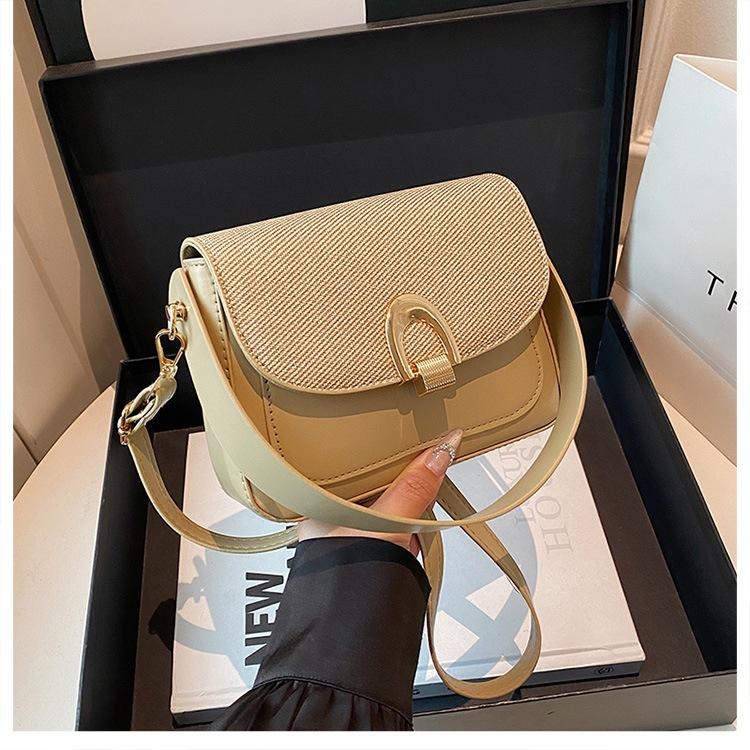 Niche Single Shoulder Armpit Bag Women's 2025 New Trendy Fashion Saddle Bag Simple Personalized Single Shoulder Messenger Bag