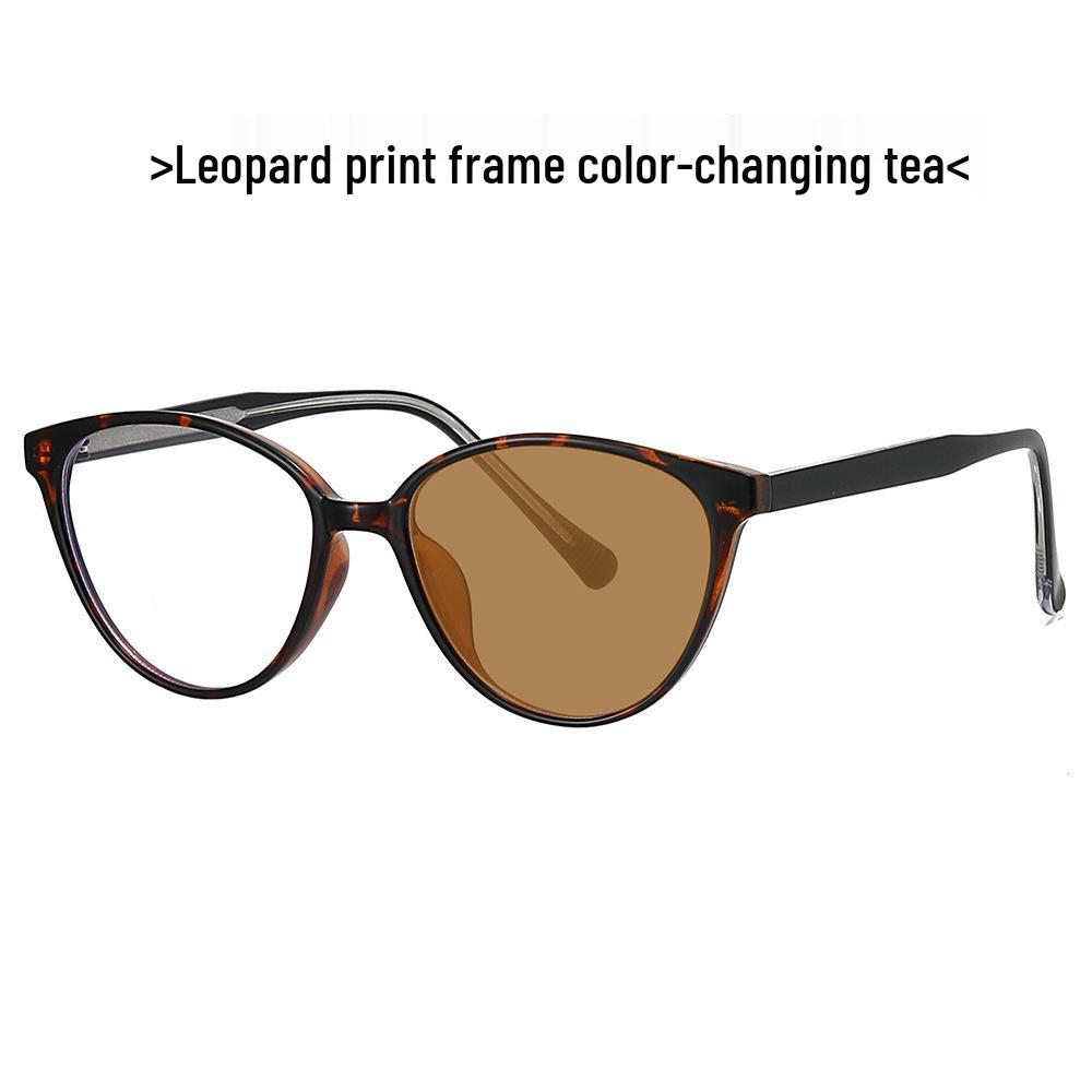 

Cat-Eye Photochromic Sunglasses: Fashionable Light-Sensitive Blue Light Blocking Frames