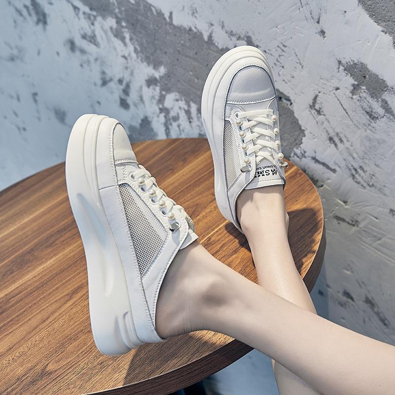 Women's Shoes Are Light Breathable with A Toe Cap Half Slippers and Thick Soles of Women's Muffins
