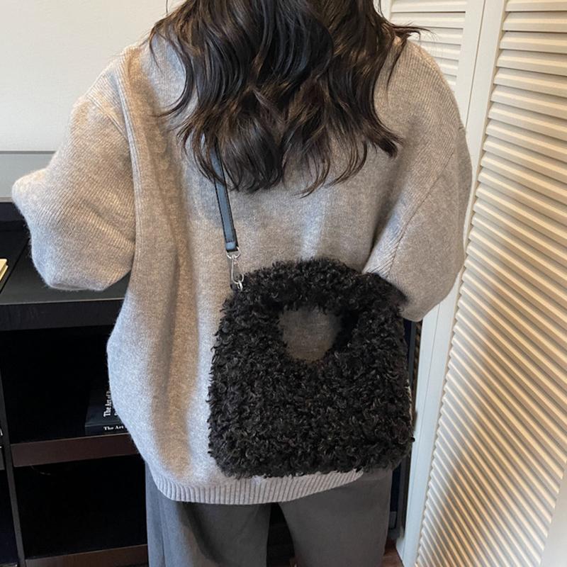 Yogodlns Plush Sweet Shoulder Bags for Women Cute Autumn and Winter New Versatile Fashion Large Capacity Women's Handbags