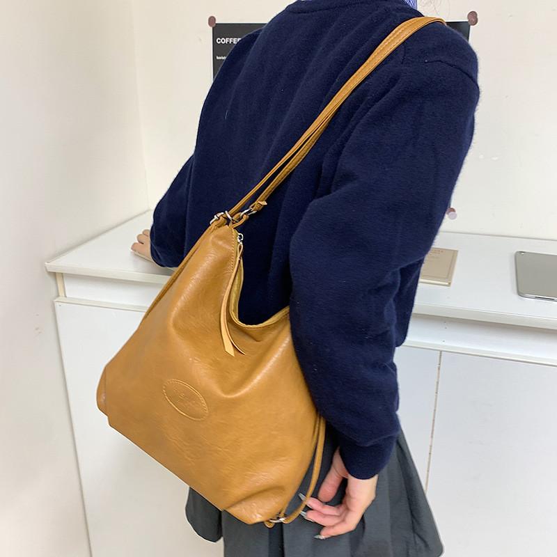 Stylish And Spacious Korean Style Large Capacity Tote Bag For Women In Trendy Colors