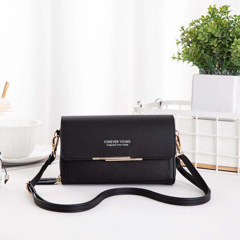 Elegant Leather Shoulder Bag For Women With High Capacity And Adjustable Strap