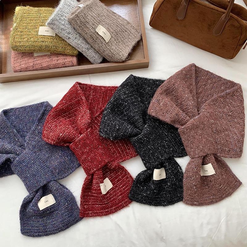 Autumn and Winter Scarf Women's New Solid Color Versatile Piercing Cross Warm Wool Knitted Scarf Small Scarf