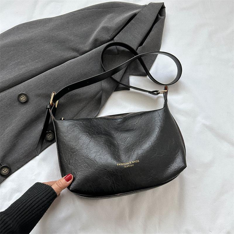 Women's New Winter Korean Version Simple Shoulder Bag Casual Fashion Commuter Crossbody Bag Women