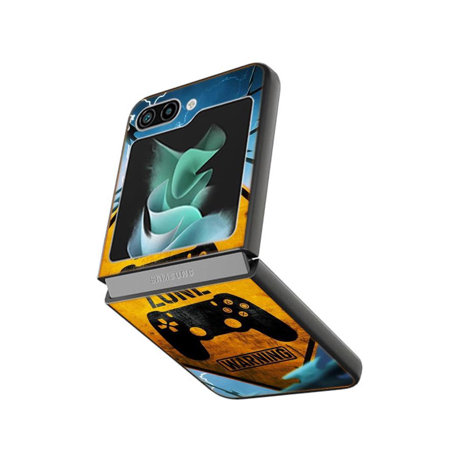 Gamer zone traffic sign Game handle Phone Case For Samsung Z Flip 7 6 5G Galaxy Z Flip4 Z Flip5 Z Flip3 Coque Black Hard PC Shel