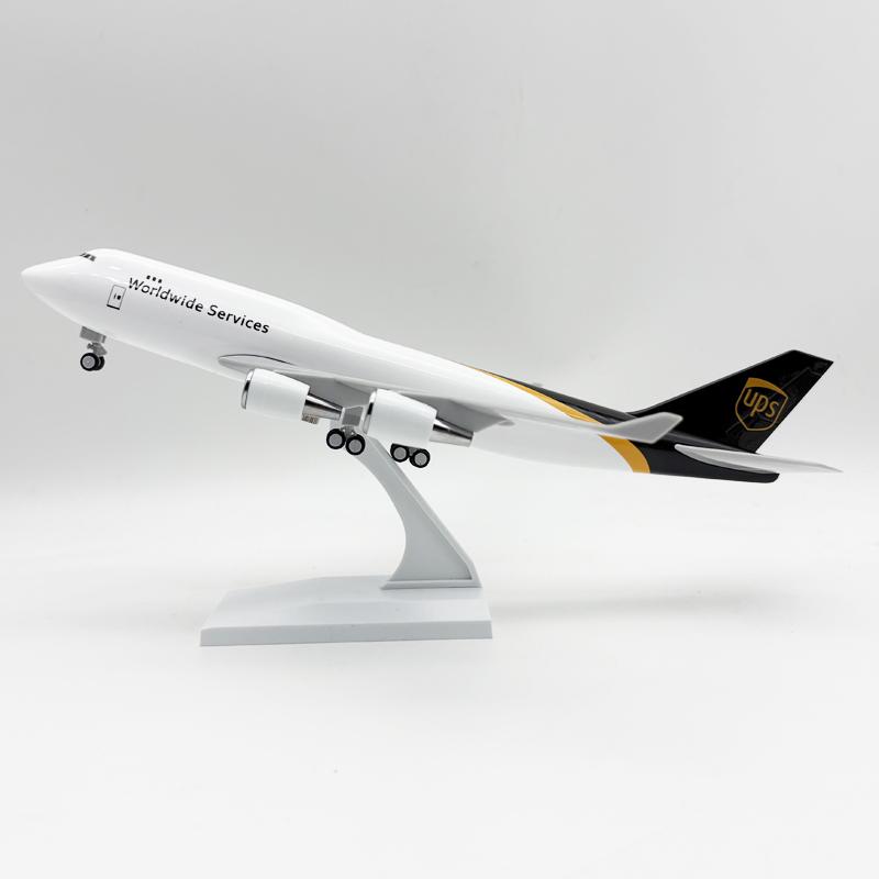 B747 30cm Diecast Resin 747 UPS Airways Aircraft Model Miniature Plane Wheels & Base Aviation Enthusiasts Airplane