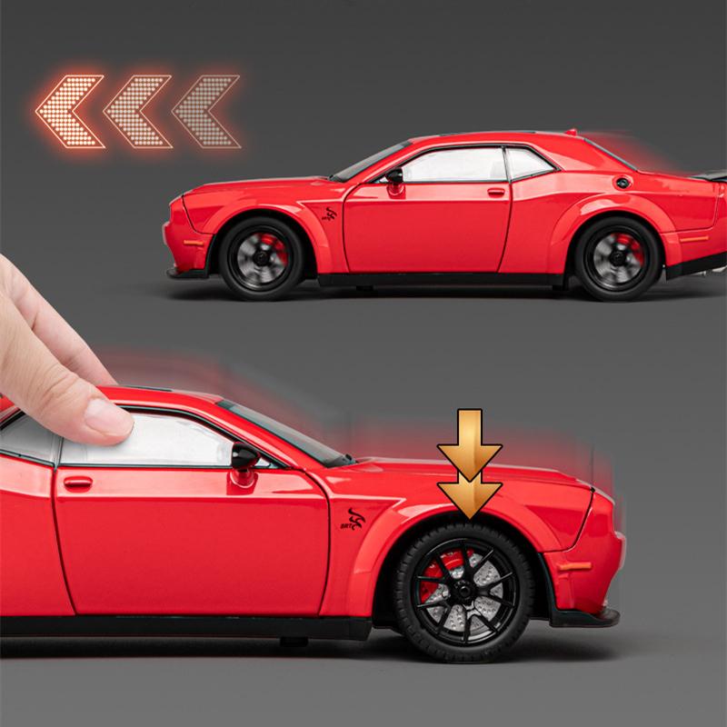 1/24 Dodge Challenger SRT Hellcat Model auta ze slitiny Diecast Kovový model sportovního vozu Vysoká simulace Zvukové světlo Dětská hračka Dárek