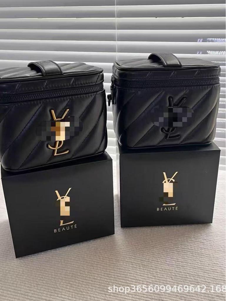 2025 Women's Crossbody Handbag: Stylish Versatile Makeup Bag with Gold & Black Labels