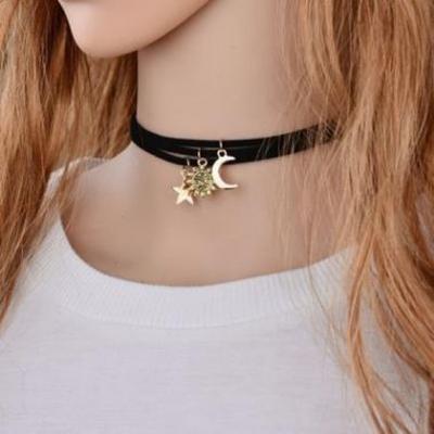 Coliere și pandantive – Coliere choker