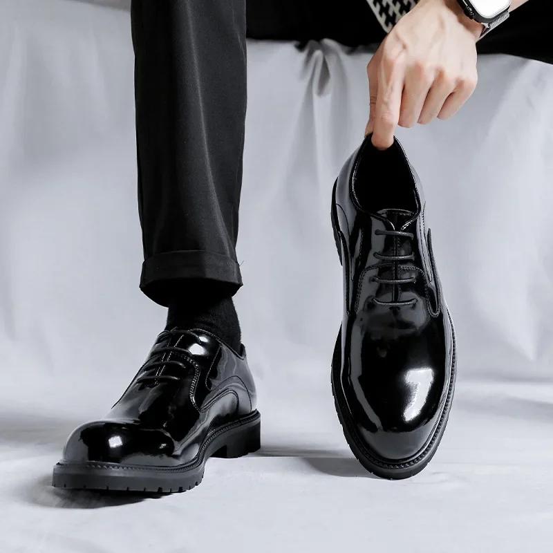 Fashion Patent Leather Business Casual Shoes for Men Thick Soles and Bright Tops Fashion Spring Autumn Designer Derby Shoes Men
