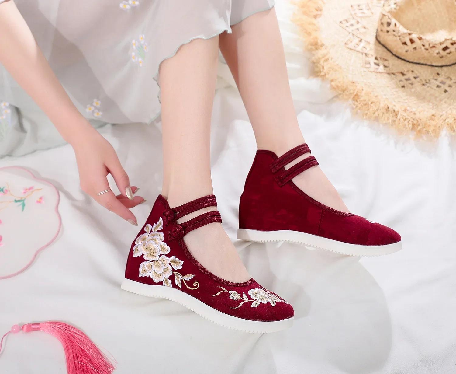 

Autumn Elevator Shoes Woman Casual Harajuku Chinese Ethnic Style Canvas Vintage Embroidered Cloth Hanfu Shoes Women Zapatos 41
