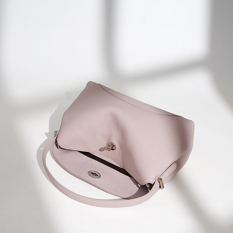 Dumpling Bag Versatile Casual Messenger Bag Women's Solid Color Light Luxury Leather Large Capacity Underarm Shoulder Bag