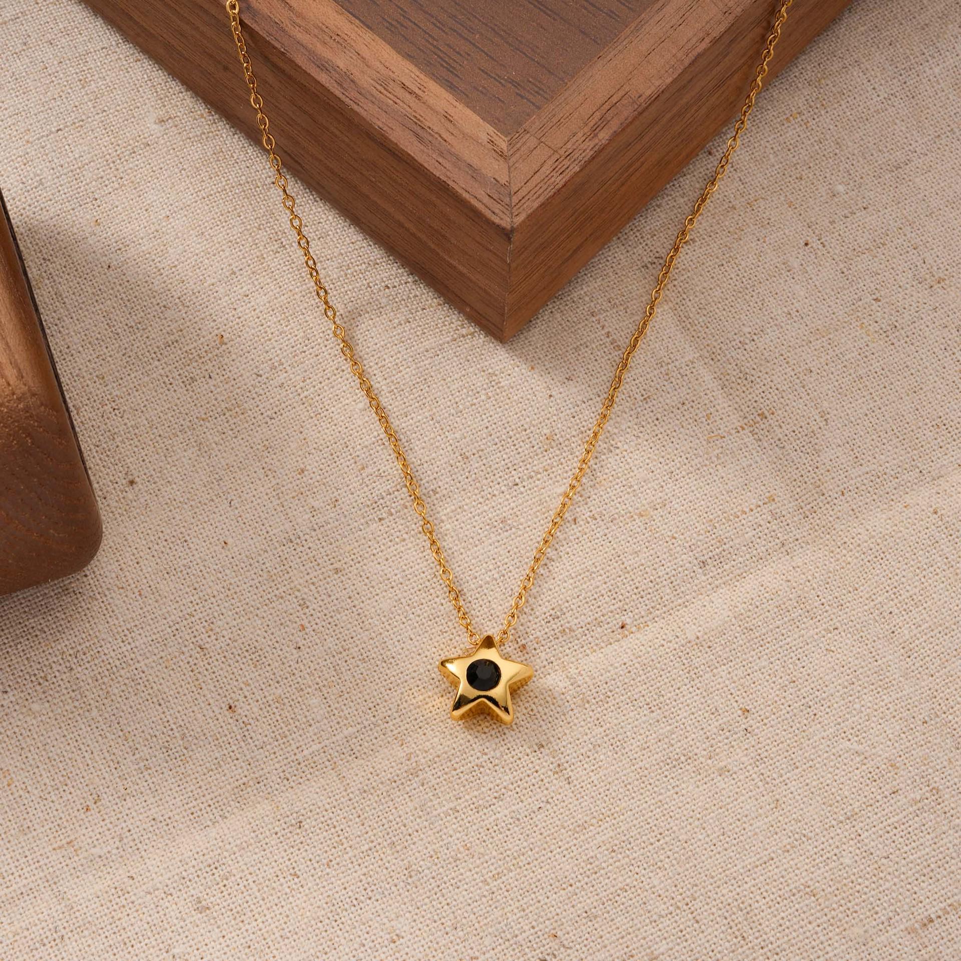 Exquisite Lucky Star Five-Pointed Necklace - Retro Titanium Steel Clavicle Chain чёрный