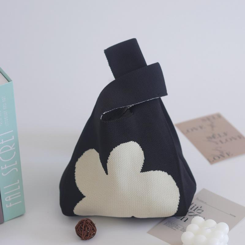 Ins Internet celebrity handbag women's knitted wool bucket bag Japanese and Korean version versatile hand carry casual tote bag box lunch bag