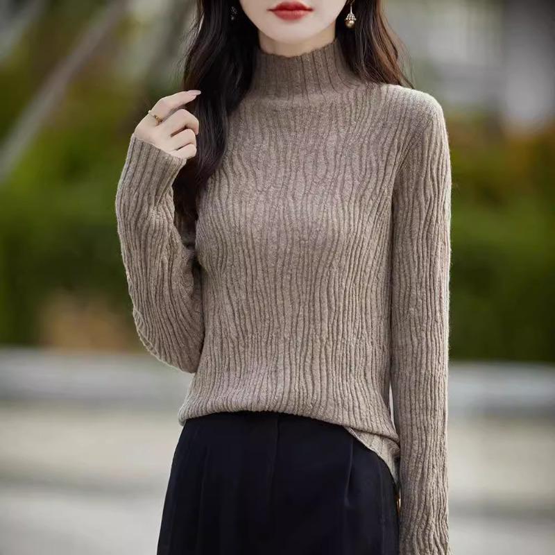 Autumn new long-sleeved round neck bottomed women's clothing thin pleated inside knitted sweater top supply