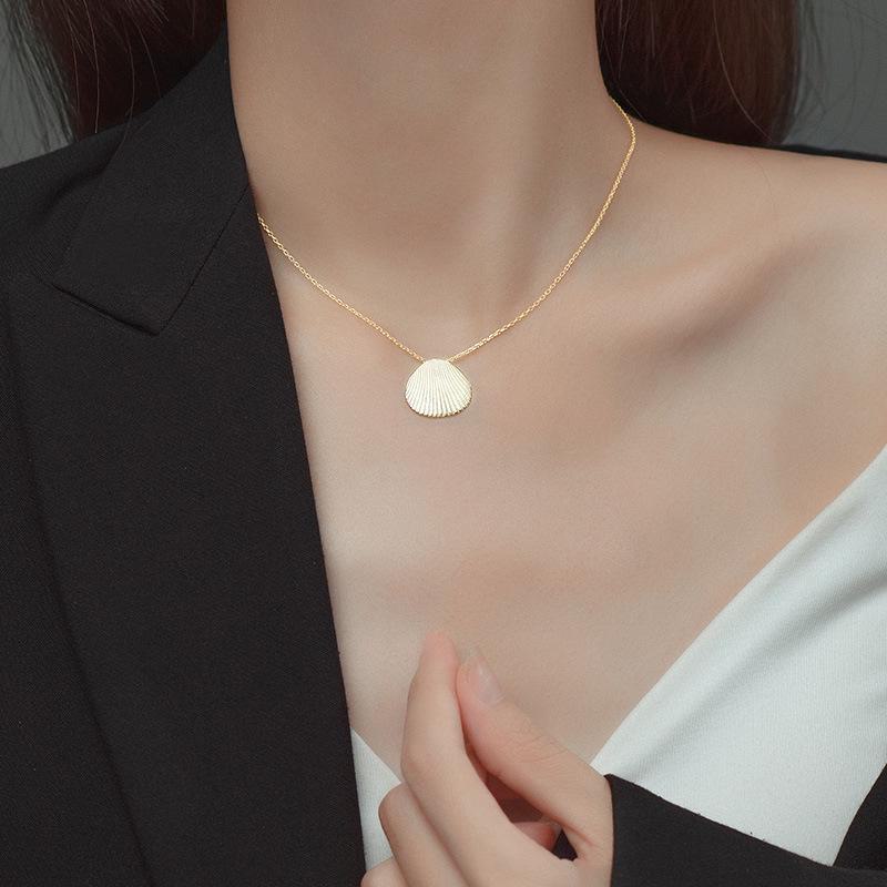 Banyan Tree S925 Silver Shell Necklace for Women - High-End Niche Blogger Design by Meilong