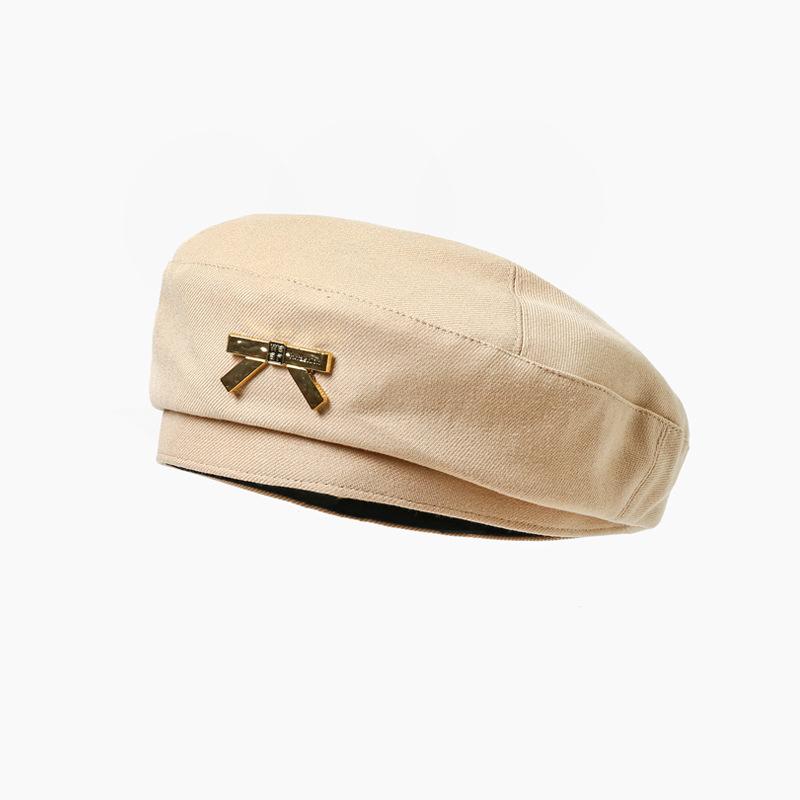 

Корейская версия новой осенне-зимней шляпы для женщин, милый металлический бант, берет, японская ретро однотонная универсальная шляпа художника One Size