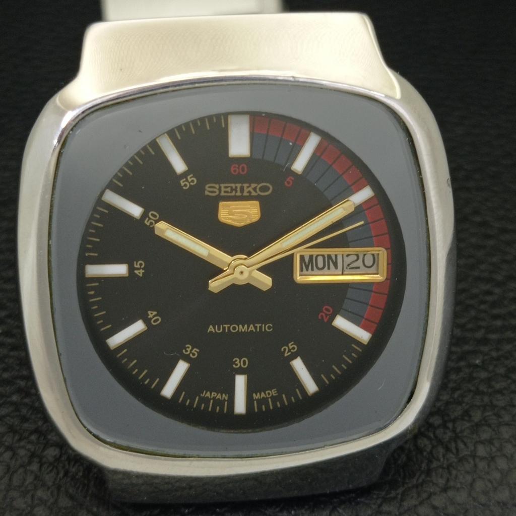 VINTAGE SEIKO 5 AUTOMATIC 7009A JAPAN MENS BLACK COLOR DIAL WATCH A702365-5 R124-a702365