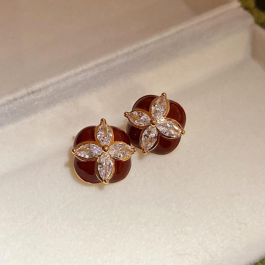 Silver needle zircon oil drop rhombus flower earrings Ankara red French retro stud earrings light luxury high-end earrings women