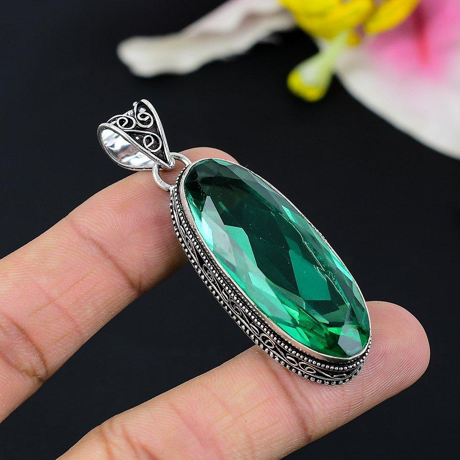 

Green Tourmaline Gemstone 925 Sterling Silver Jewelry Pendant 1.65 KG-89