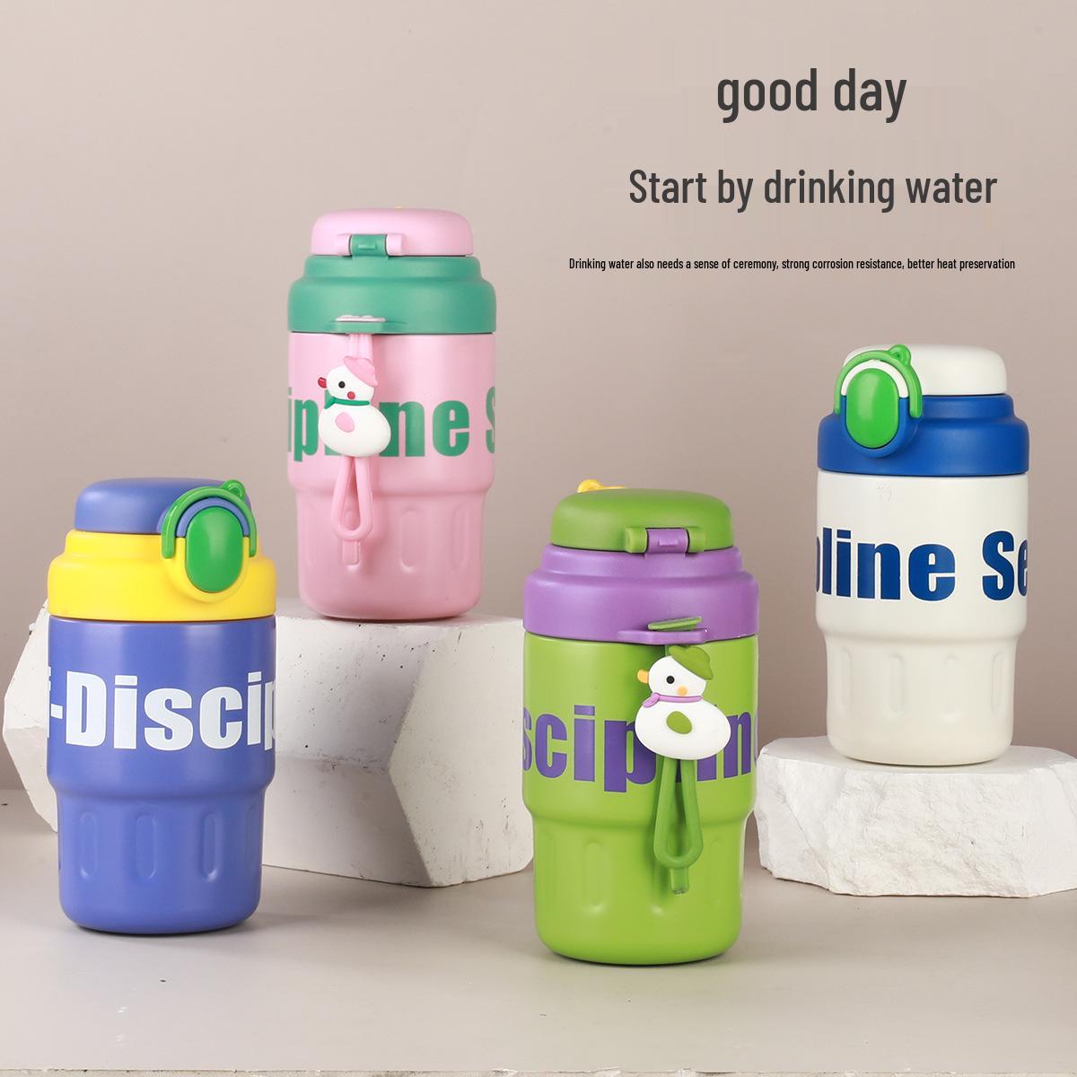 

316 Cartoon Kids Large Capacity Insulated Flip-Top Water Cup with Handle and Straw 450ml білий