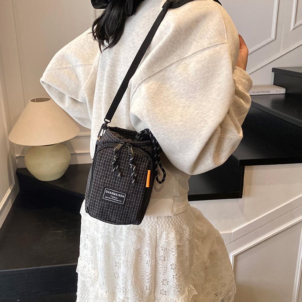 Adjustable Strap Nylon Crossbody Bag Casual Mini Square Bag Simple Mobile Phone Pouch  Male/Female