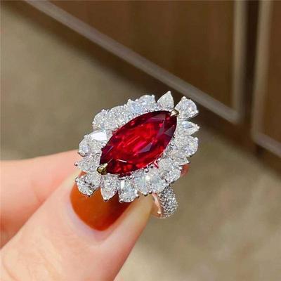 Trendiger simulierter roter Turmalin Pferdeaugen-offener Ring für Damen – High-End-Mode Diamantring