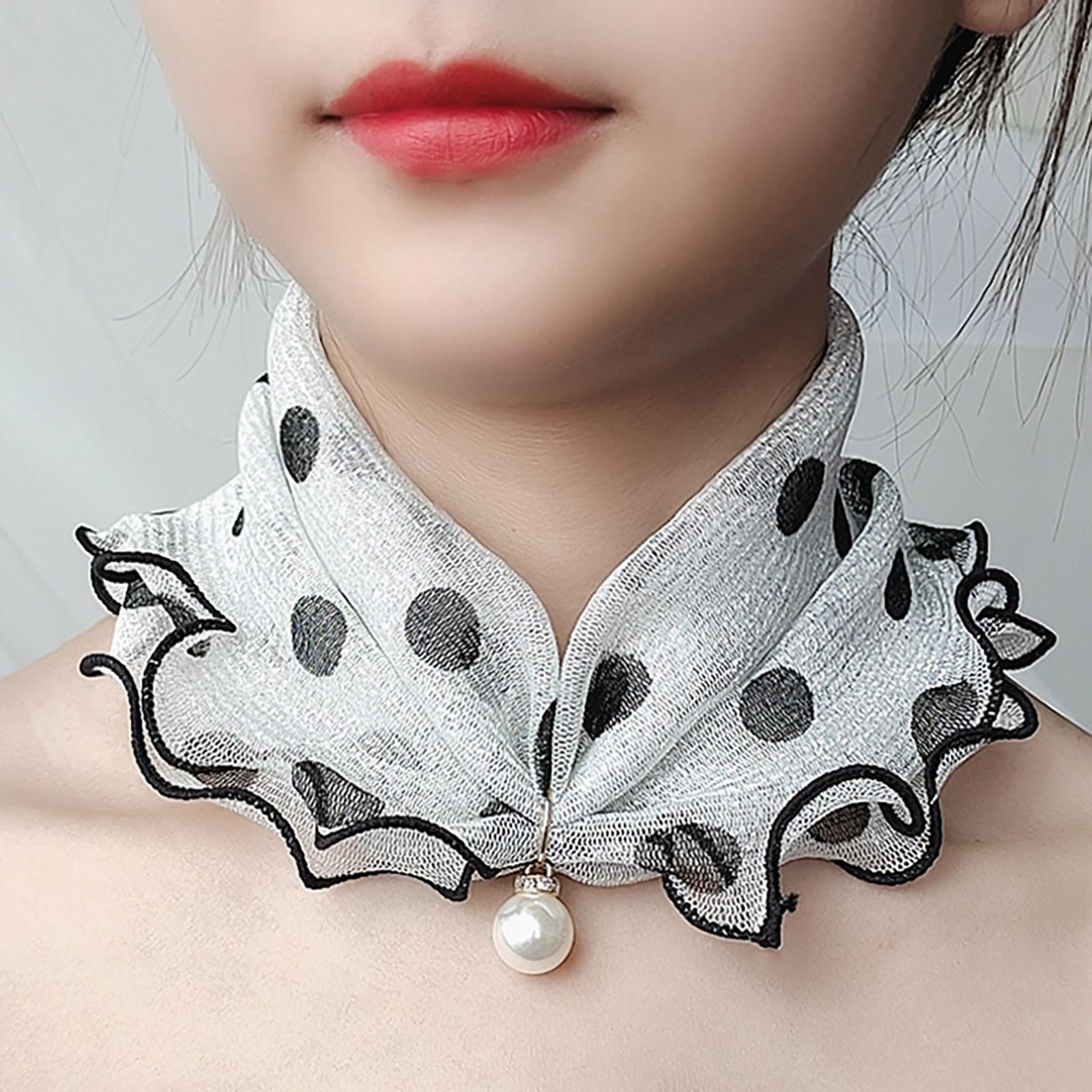 

Pearl Fungus Edge Gold Silk Bib Gold Lace Changeable Scarf Fashion Scarf Square