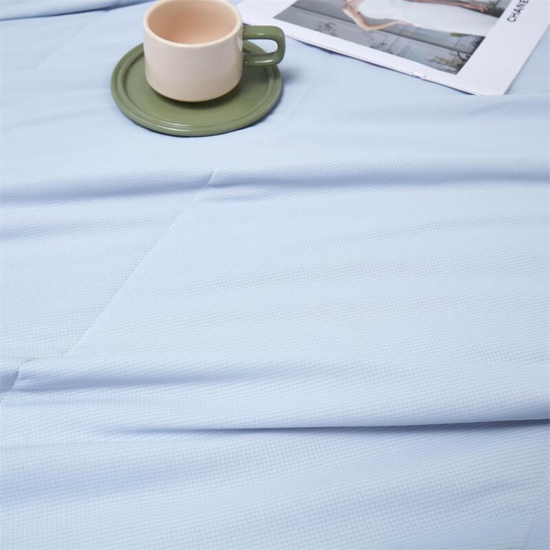 Donner Home Textiles Cool Milk Jacquard Summer Quilt