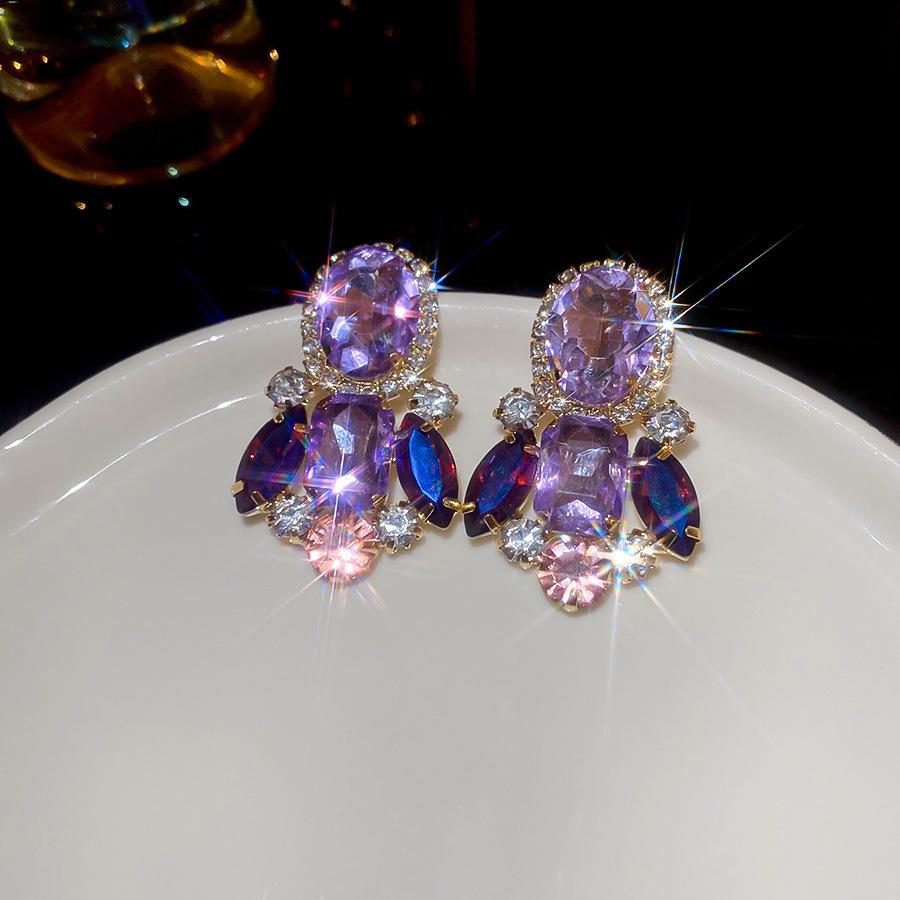 

Сережки-пусети Серце з цирконієм та стразами Срібна голка - Дизайн високої моди