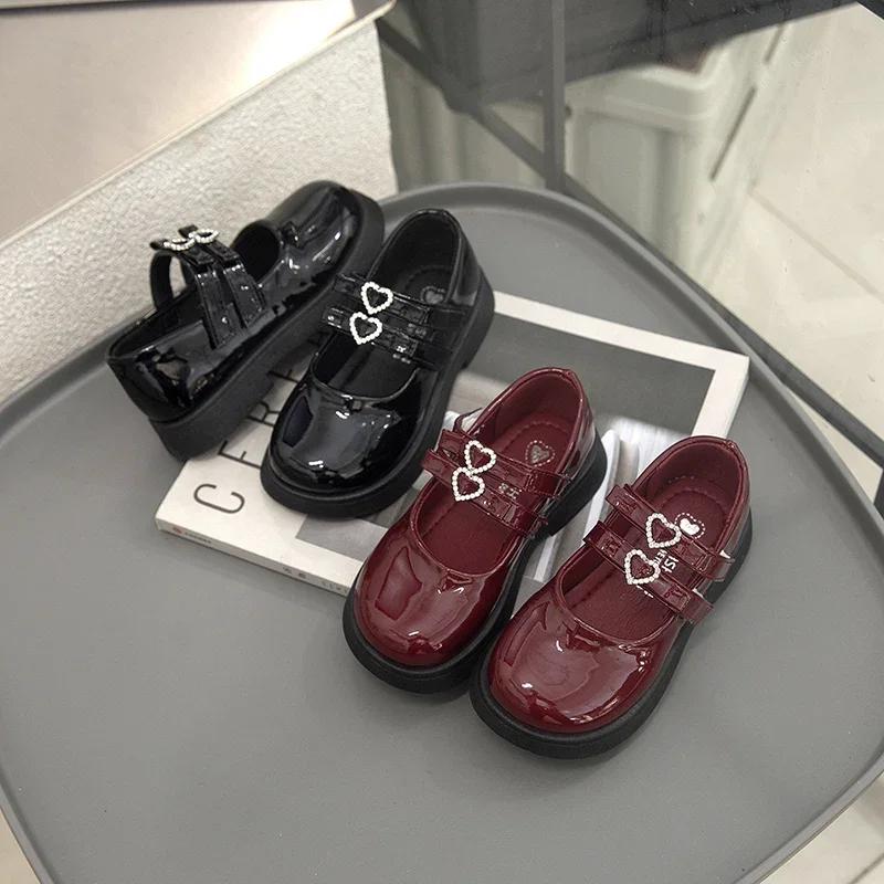 Kids Leather Shoes Black Glossy Girls Performance Dance Shoes Non-slip Hook&loop 2025 New Fashion Children Flat Shoes Soft Sole