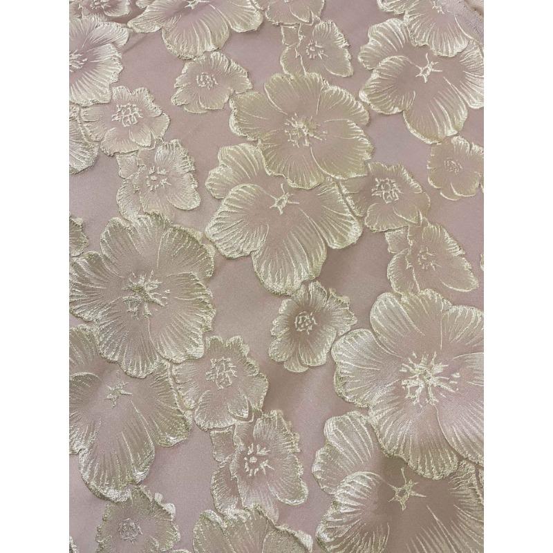 

Отличительная элегантная трехмерная тисненая ткань с тиснением в виде цветов для платьев в стиле ретро, весенние и осенние пальто, женские ткани для багажа и одежды 90cm*138cm