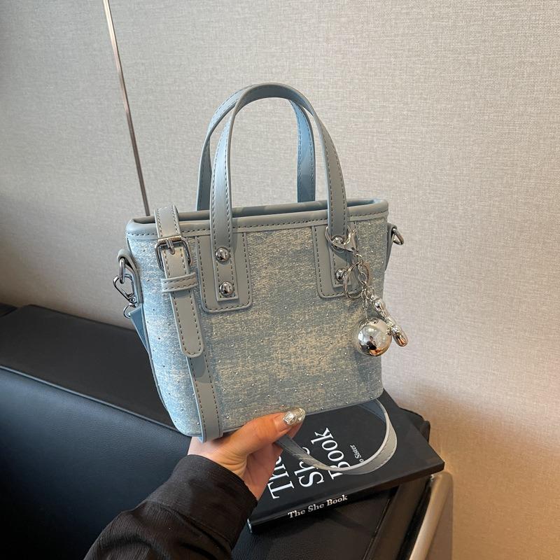 Summer Popular Contrasting Color Small Bag Women's New Fashion Versatile Messenger Bag Portable Bucket Bag