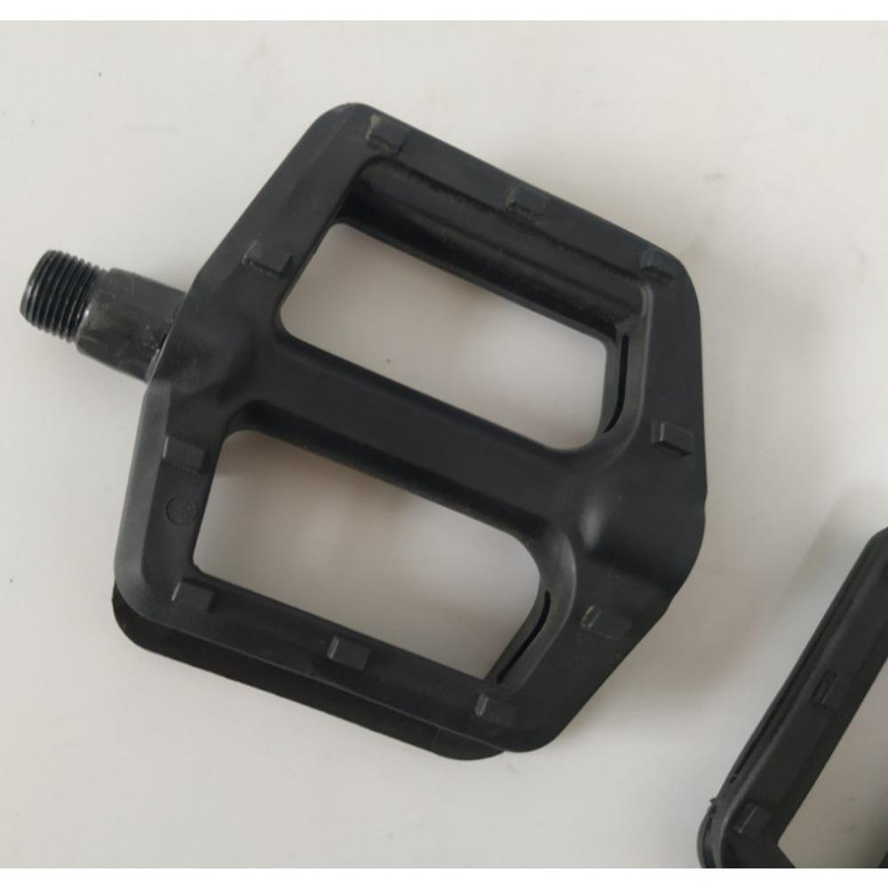 Mountain Bike Double Ball Pedal Bicycle New Imitation Aluminum Alloy Plastic Ball Pedal Riding Equipment 602 Type