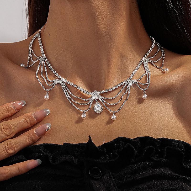 Super Sparkly Rhinestone Pearl Necklace - Exquisite Light Luxury Fashion for Women серебряный