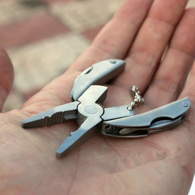 1pc Multi Functional Tool Pliers Purpose Steel Folding Knife Keychain Screwdriver Camping Survival Tool Travel Set