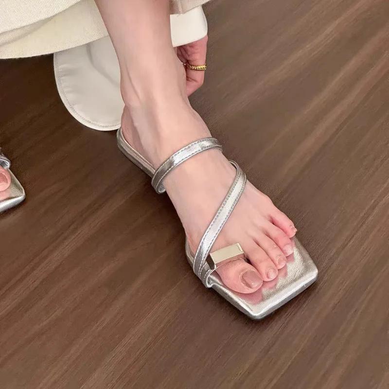 2024 Hot Sale Women's Shoes Set of Toes Women's Slippers Fashion Metal Decoration Modem Slippers New Square Toe Slippers Women