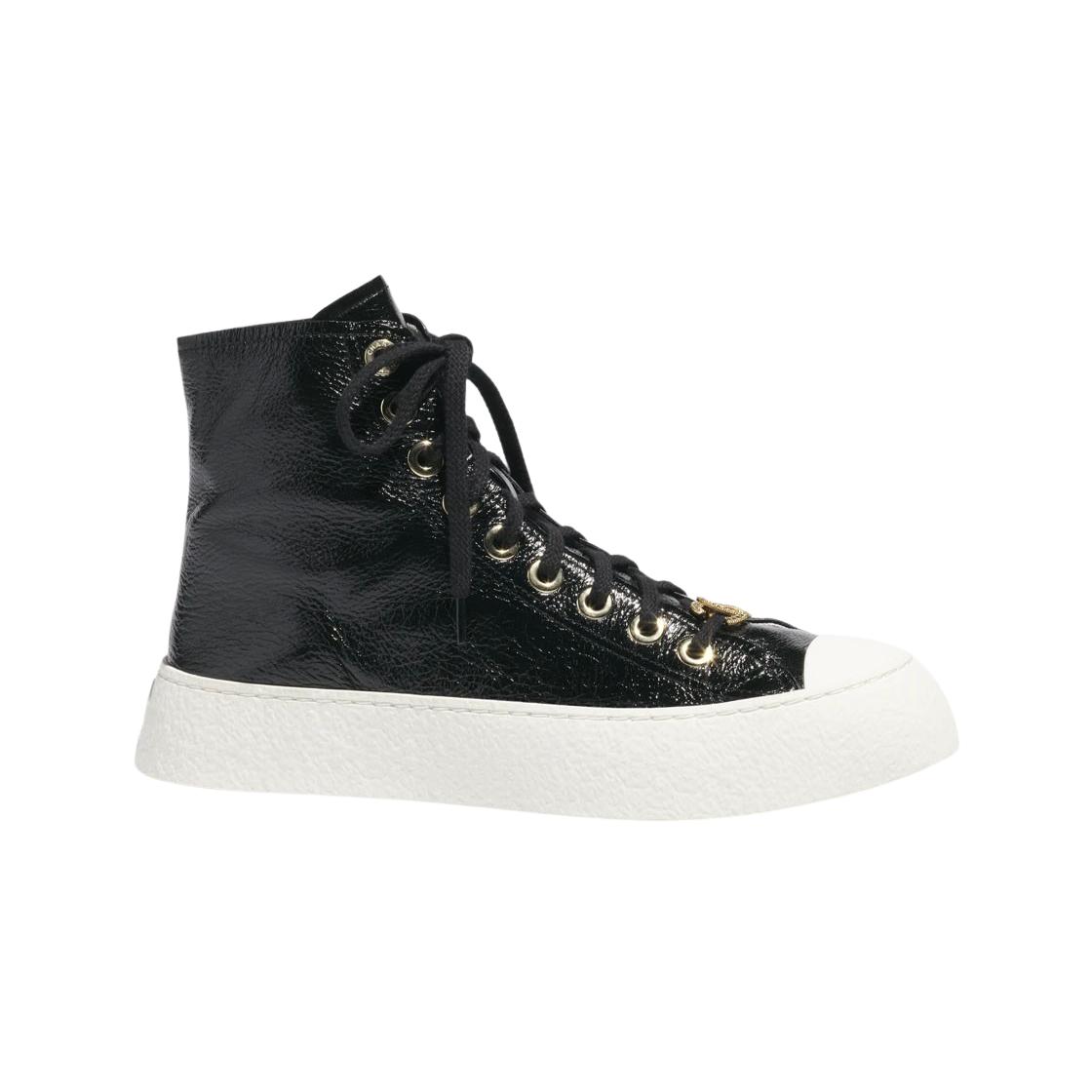 

(в) Кроссовки Chanel Телячья кожа и Черный 38W