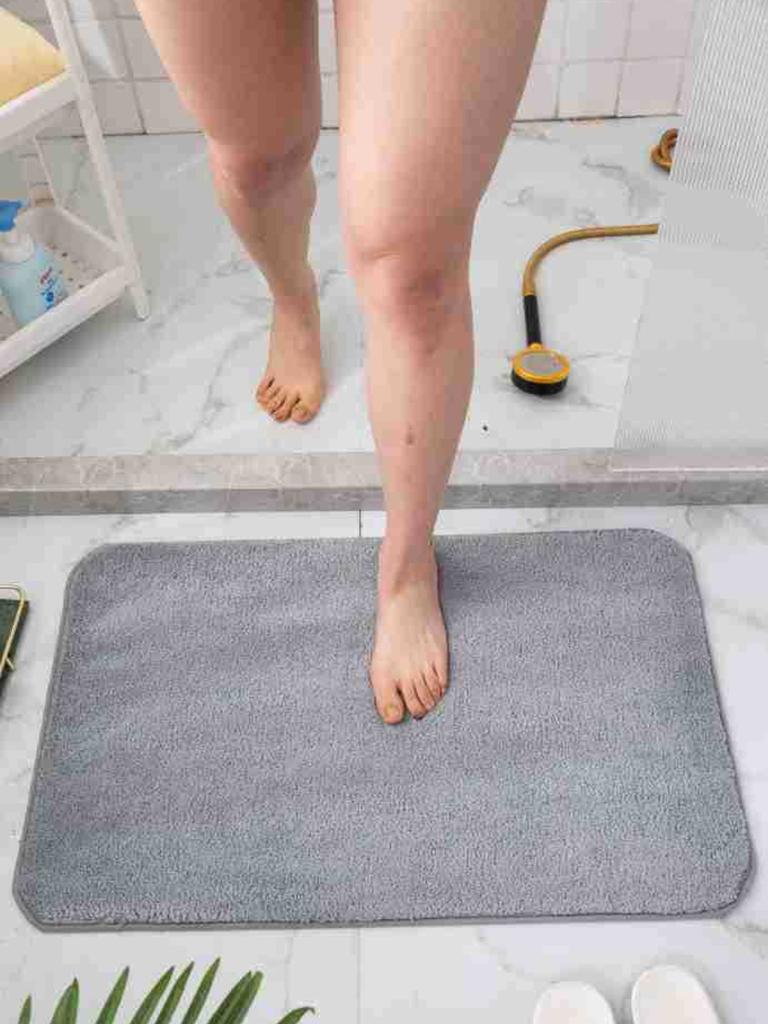 Coral Fleece Emboss Bathroom Cashmere Thickening Mat Bath Non-slip Carpets In Wash Basin Bathtub Side Floor Rug Shower Room Doormat Memory Foam 3D Pad