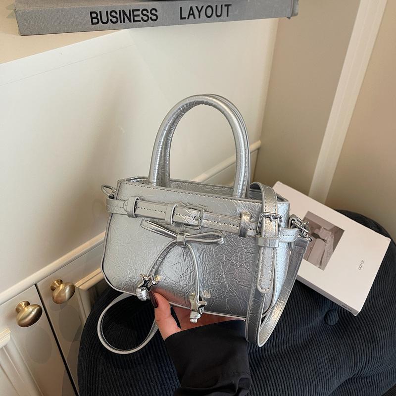 

Summer handbag women s small carry bag 2025 new simple small square bag versatile shoulder crossbody mobile phone bag серебряный