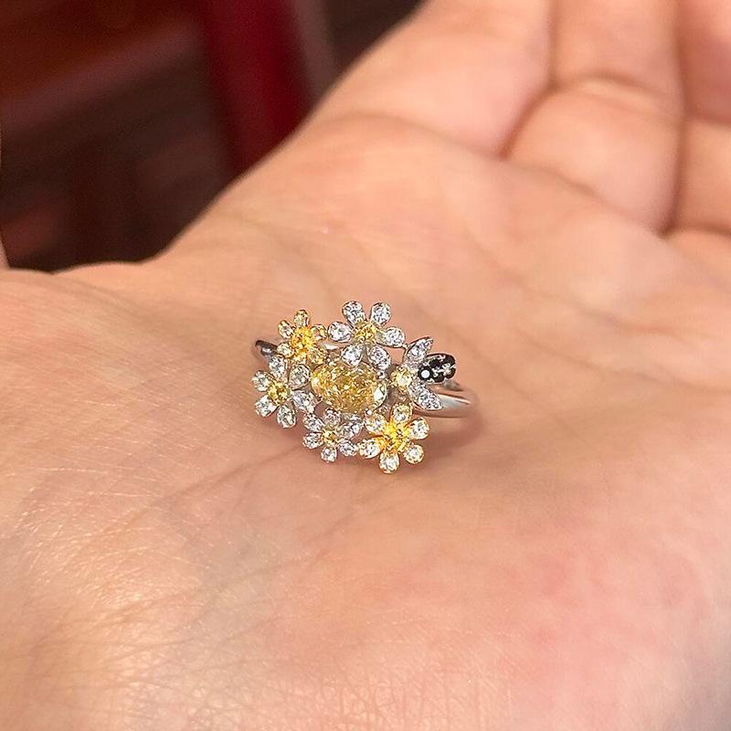 Yellow Diamond Small Floral Ring Luxurious and High-end Feel Open Index Finger Ring Simple Socialite Style Jewelry Accessories