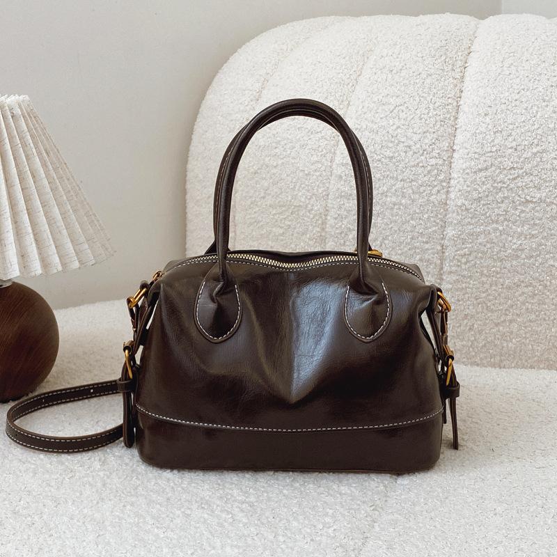 2025 Autumn and Winter New Women's Bags Niche Retro Handbags Versatile Pillow Bags Medieval High-end Shoulder Messenger Bags