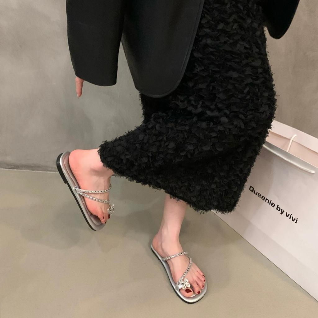 Flat-bottomed French set-toed small cool slippers fairy shoes 2025 new summer soft-soled with skirt rhinestone sandals