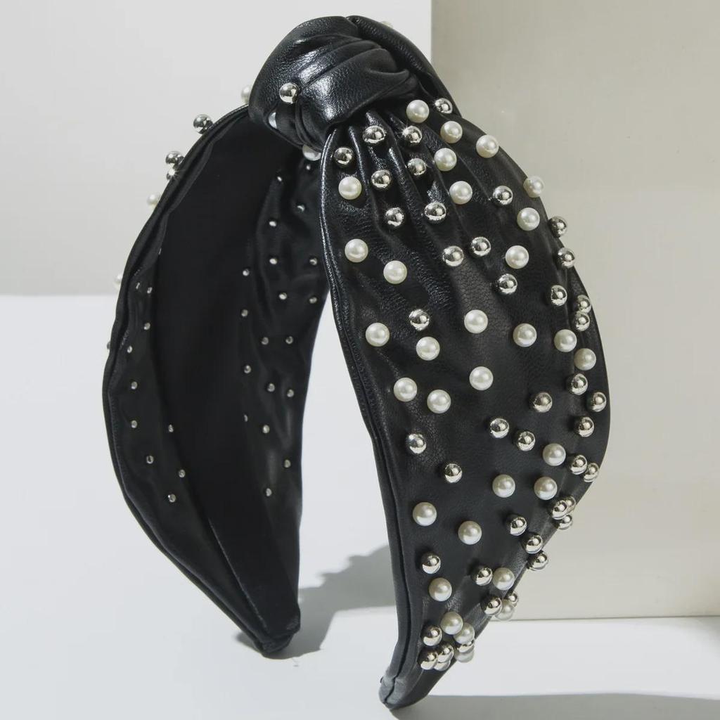 European & American Fashion Leather Headband: Women's Stylish Accessory with Unique Rivet Design for a Luxurious, Sweet, and Cool Look.